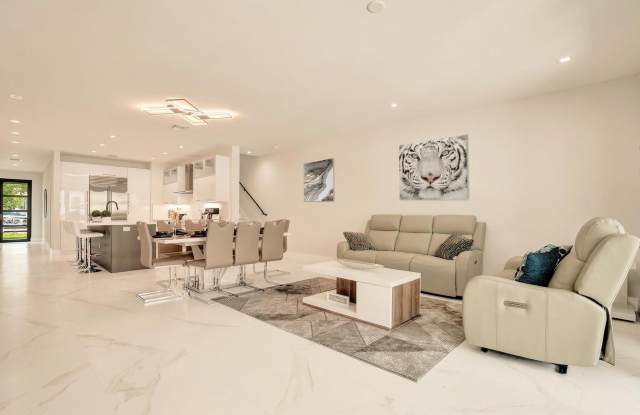 119 Southeast 12th Avenue - 119 Southeast 12th Avenue, Fort Lauderdale, FL 33301 119 Southeast 12th Avenue - 119 Southeast 12th Avenue, Fort Lauderdale, FL 33301