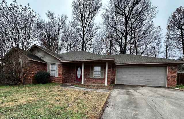Come take a look at this 3-bedroom 2-bathroom house in Pottsville. photos photos