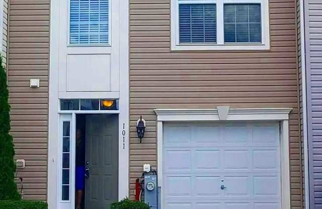 1011 HAWKINS WAY photos photos