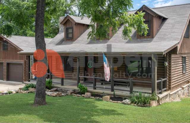 Log cabin home minutes to Downtown Chattanooga! photos photos