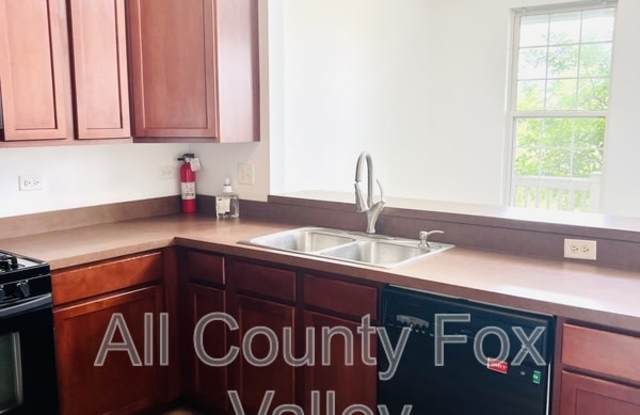 503 S Lakeside Court Gallery 3
