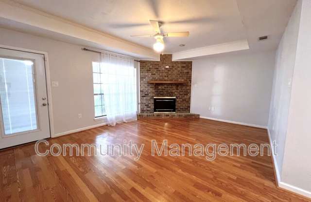 5151 Sleepy Hollow Dr photos photos