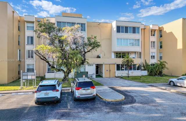 6841 SW 147th Ave photos photos