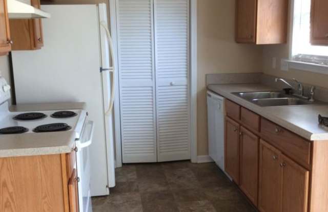 1242 Camellia Court Gallery 3