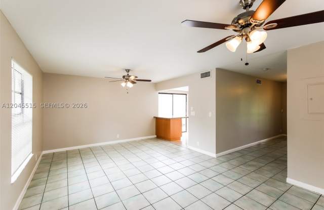 1430 W Sandpiper Cir Gallery 2