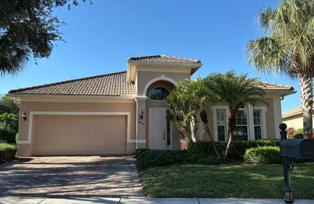 3/2 Single Family Pool Home in Gated Comminty - 10559 Yorkstone Drive, Bonita Springs, FL 34135