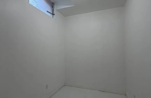 315 Berry St Apt 6 Gallery 3