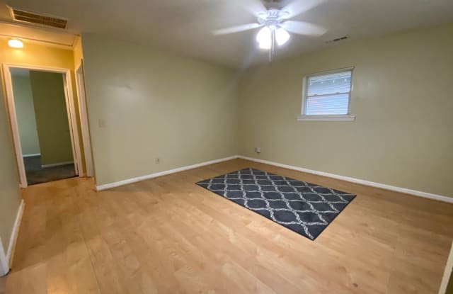 303 Branham Avenue - 303 Branham Avenue, Rome, GA 30161