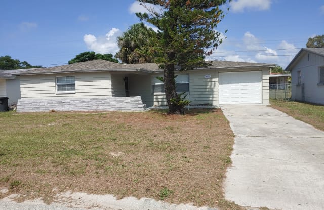 3602 Kimberly Oaks Dr - 3602 Kimberly Oaks Drive, Beacon Square, FL 34691
