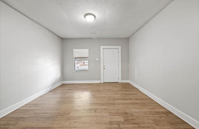 1119 N Dearborn Street - $1,249/mo. Gallery 3