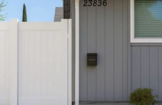 23836 Victory Blvd photos photos