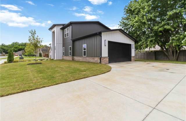 5404 SW Remington Road Gallery 3