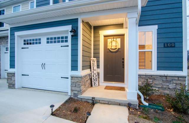 Beautiful, new build in quiet neighborhood photos photos