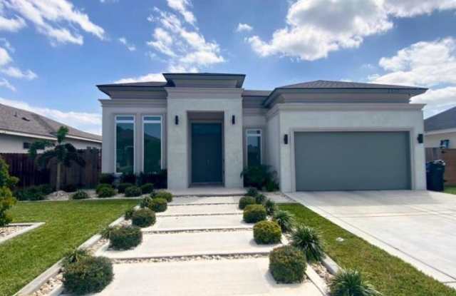 2117 Queens Ave photos photos