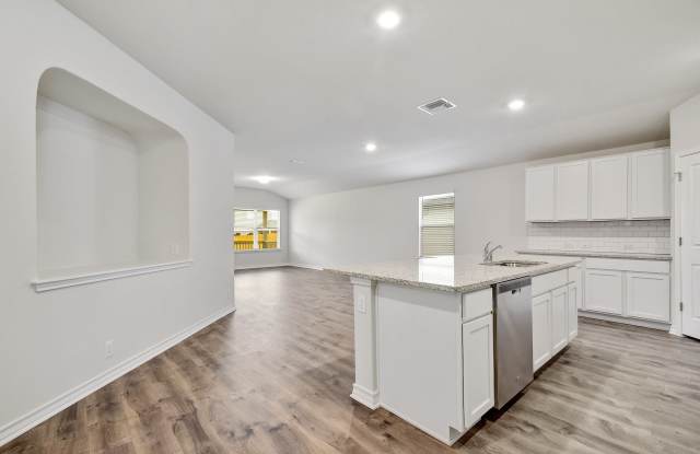 14042 Mudstone St Gallery 3