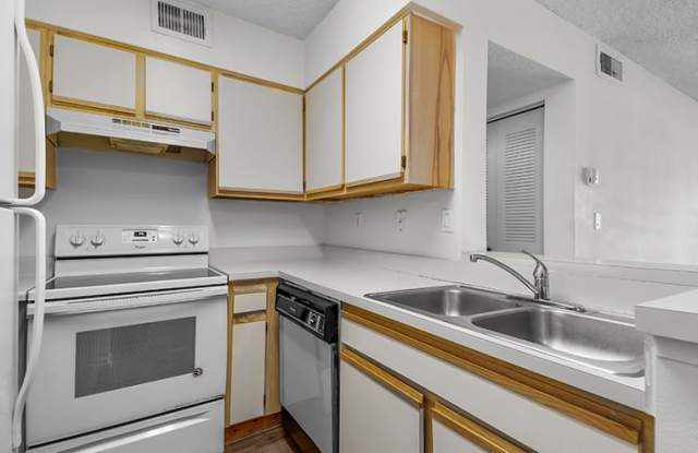 La Vue at Emerald Pointe photos photos
