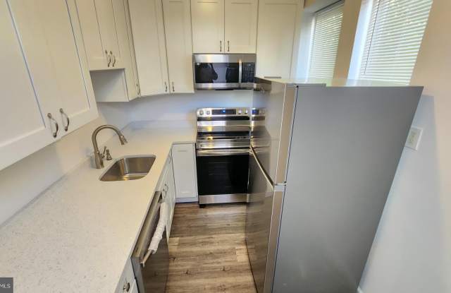2015 JEFFERSON STREET - 2015 Jefferson Street, Baltimore, MD 21231
