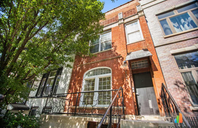 2744 West Warren Boulevard photos photos