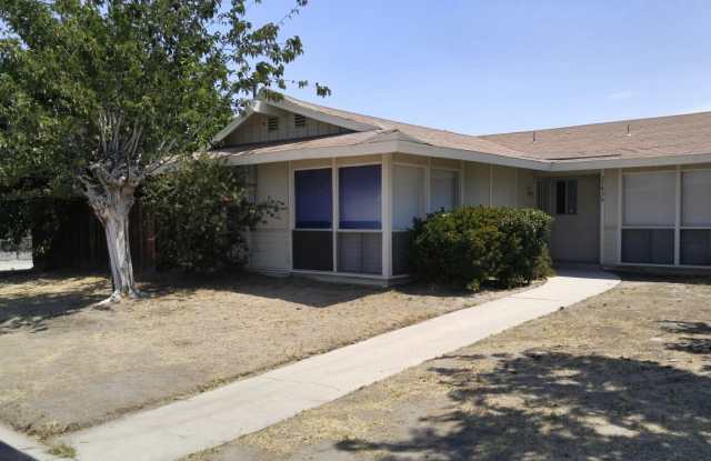 2 Bedroom, 2 Bathroom Duplex in Hemet - Available now! photos photos