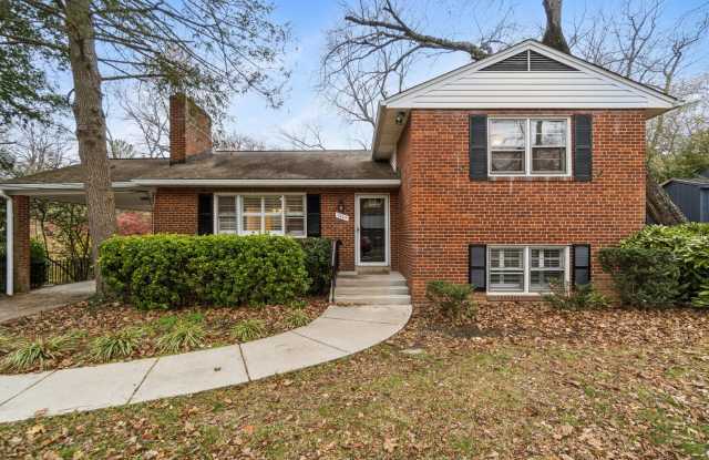 Charming 4BR/2BA Home for Rent in McLean! photos photos