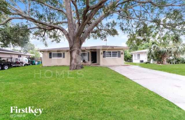 1795 Suffolk Drive photos photos