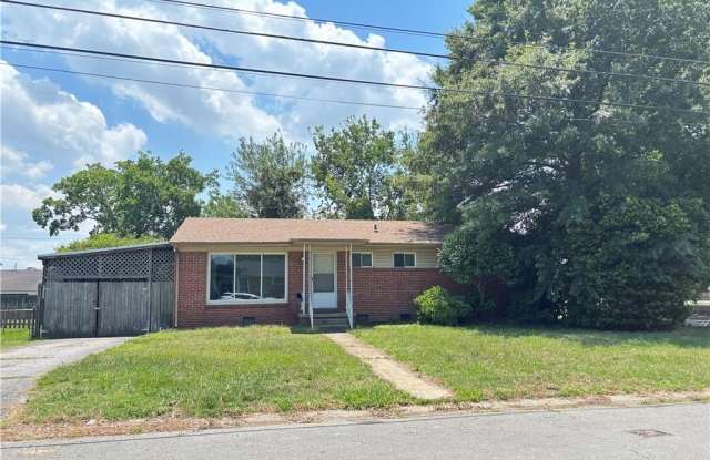 2901 E Malden AVE photos photos
