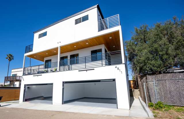 4811 Iroquois Ave photos photos