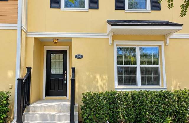 Beautifully Renovated 3-Bedroom Winter Springs Home with Screened Balcony, Garage & Community Pool! photos photos