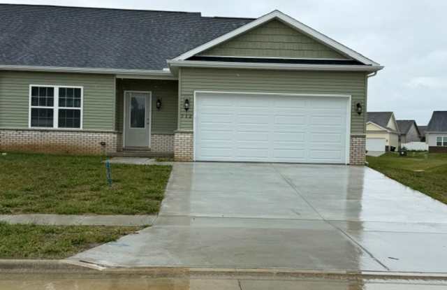 NEW Construction - move in ready - Charming 3-bedroom/2-bathroom duplex in Washington, IL photos photos