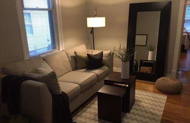 3903 Kennison Ave unit: 2 photos photos