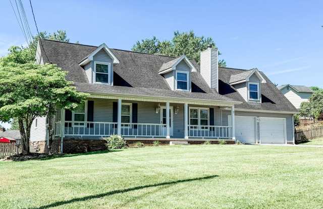 Charming Cape Cod in Halls photos photos