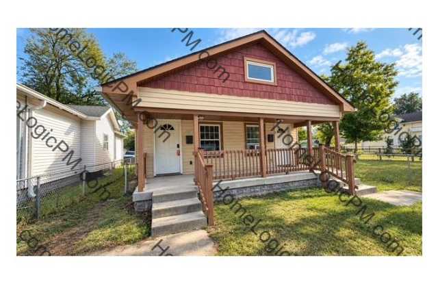 567 North Belmont Avenue Gallery 1