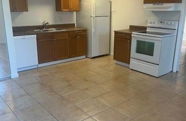 641 Executive Center Drive Gallery 3