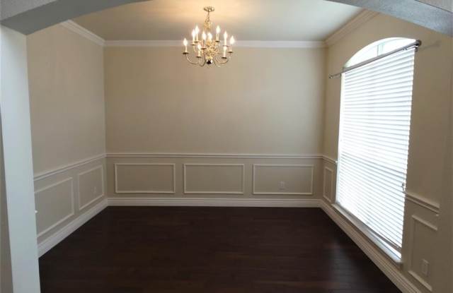 4503 Avebury Drive Gallery 3