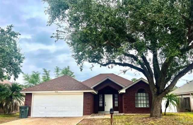 2115 E 29th Street photos photos