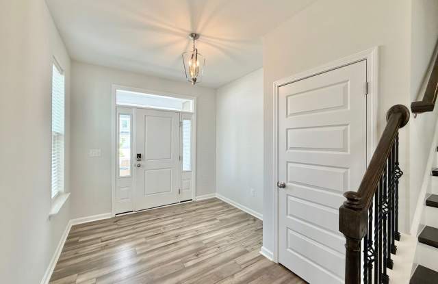 Stunning New 5BD, 5BA Garner Home with Luxurious Upgrades in a Gorgeous HOA Community Near Interstates & White Oak Crossing Gallery 3