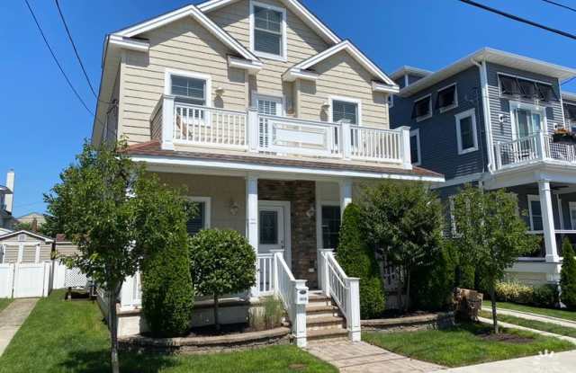 107 N Douglas Ave - 107 N Douglas Ave, Margate City, NJ 08402