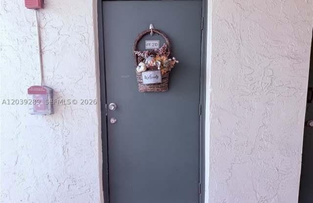 13872 SW 90th Ave photos photos