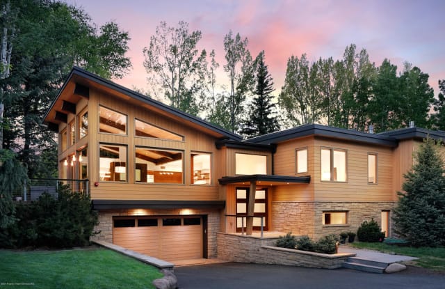 745 Castle Creek Drive photos photos