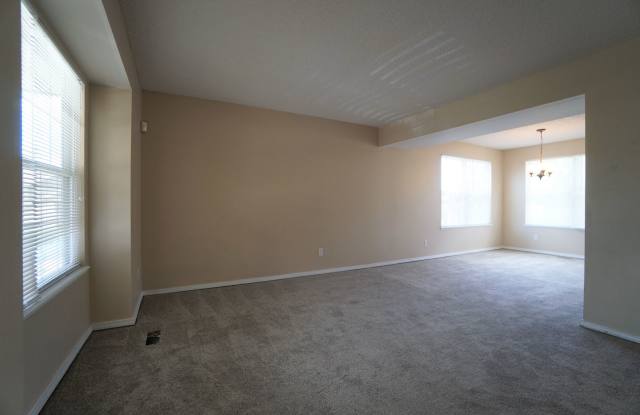 780 Crown Point Drive Gallery 4