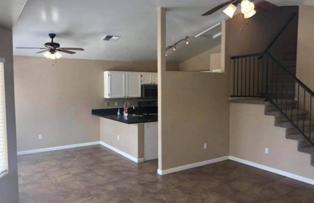 4609 E TOWNE Lane Gallery 3