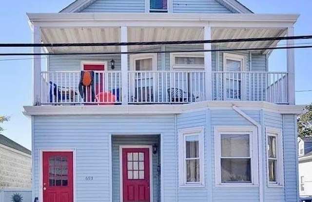 693 Thames Street unit: 1 photos photos