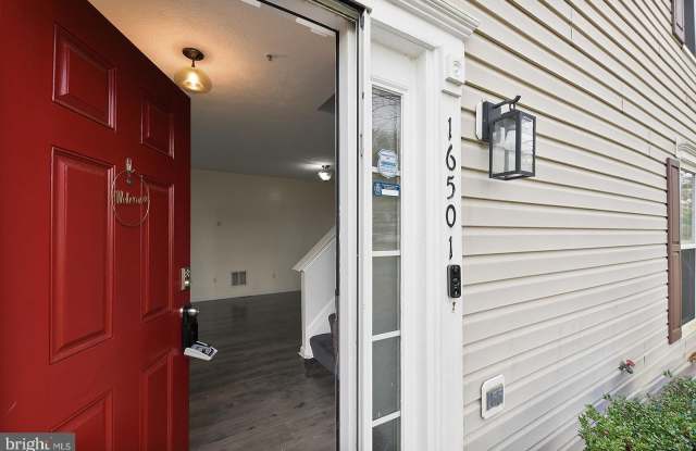 16501 ENDERS Terrace Gallery 2