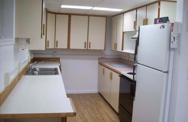 Charming 1 Bed / 1 Bath Basement Apartment in Columbia Falls photos photos