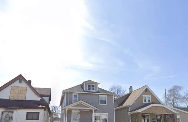 917 Manitoba Avenue photos photos