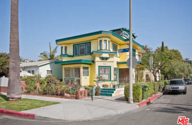 453 RIALTO Avenue - 453 E Rialto Ave, Los Angeles, CA 90291