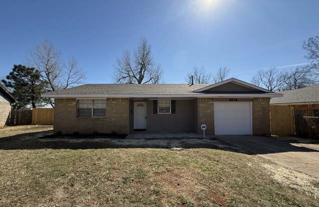 1634 Pinewood Dr - 1634 Pinewood Drive, Norman, OK 73071