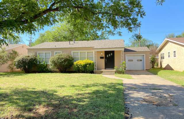 4313 31st Street photos photos