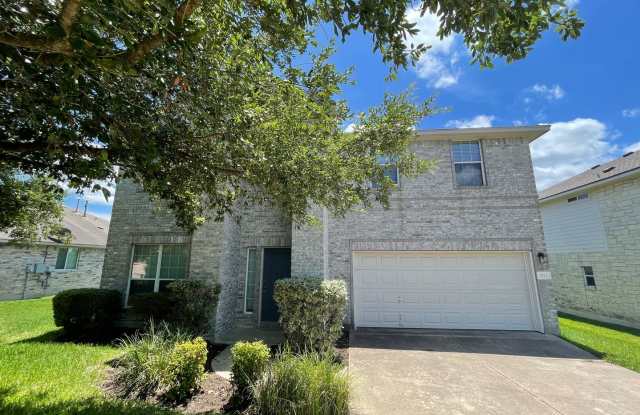 Spacious and bright 3-bed, 2.5 bath, plus a gameroom home in the beautiful Pioneer neighborhood! photos photos