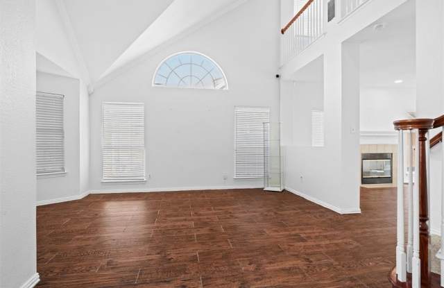 5809 Gloucester Court Gallery 2